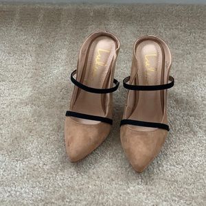 Lulus NUDE/ BLK SUEDE POINTED TOE HIGH HEEL MULES